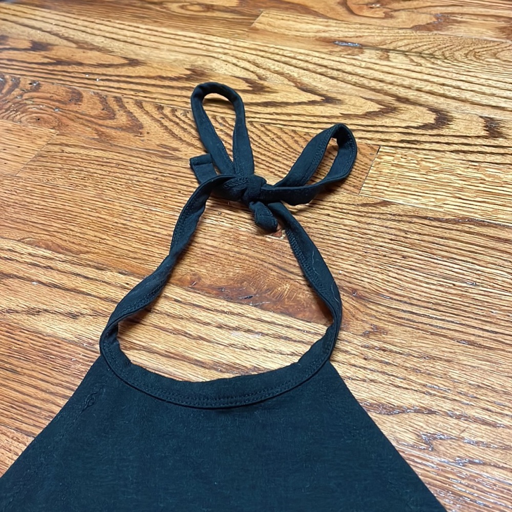 Backless Halter Top - Picture 2 of 3